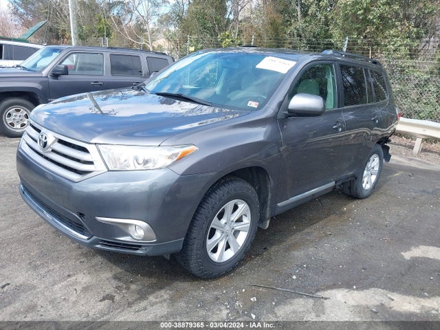 38879365 :رقم المزاد ، 5TDZA3EHXBS010846 vin ، 2011 Toyota Highlander مزاد بيع