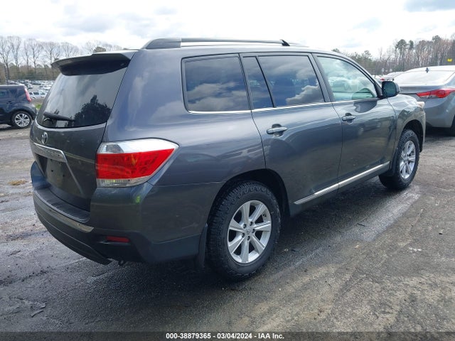 38879365 :رقم المزاد ، 5TDZA3EHXBS010846 vin ، 2011 Toyota Highlander مزاد بيع