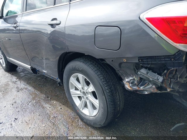 38879365 :رقم المزاد ، 5TDZA3EHXBS010846 vin ، 2011 Toyota Highlander مزاد بيع