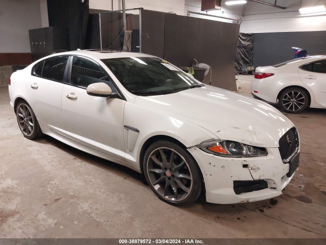 2015 JAGUAR XF SAJWJ0FF8F8U76642 Photo 0