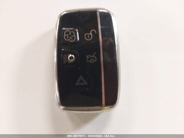 2015 JAGUAR XF SAJWJ0FF8F8U76642 Photo 10