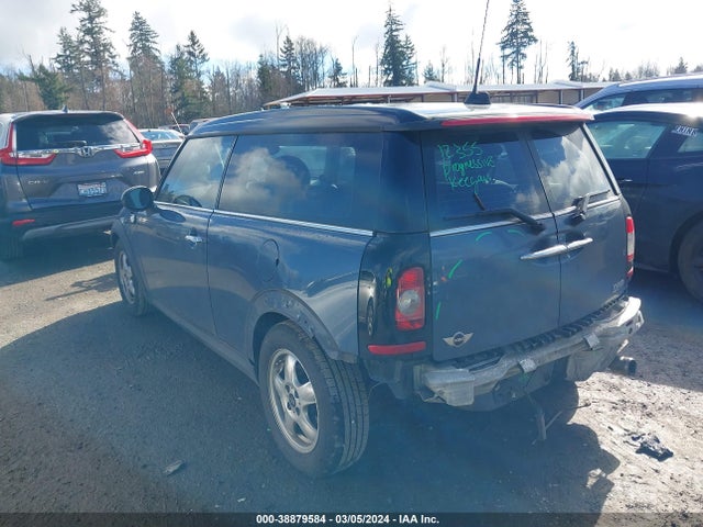 2010 MINI COOPER CLUBMAN WMWML3C51ATX38484 Photo 2