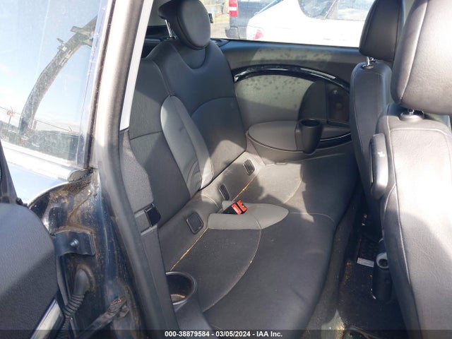 2010 MINI COOPER CLUBMAN WMWML3C51ATX38484 Photo 7