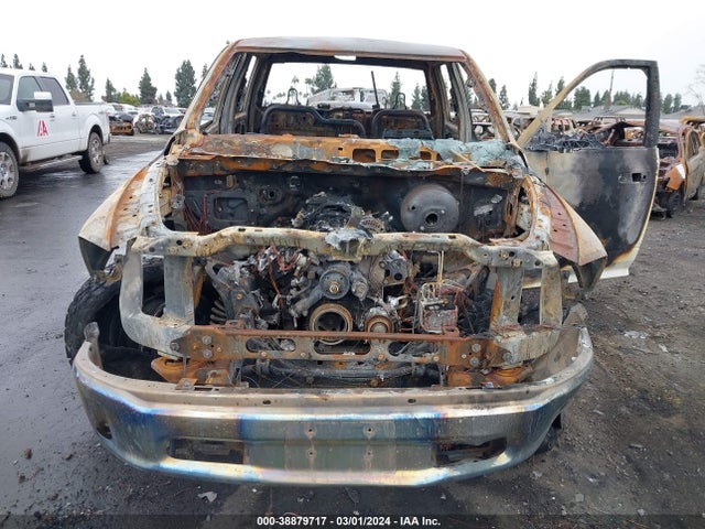 1C6RR7NT2HS770944 RAM 1500 Laramie  4x4 5'7 Box