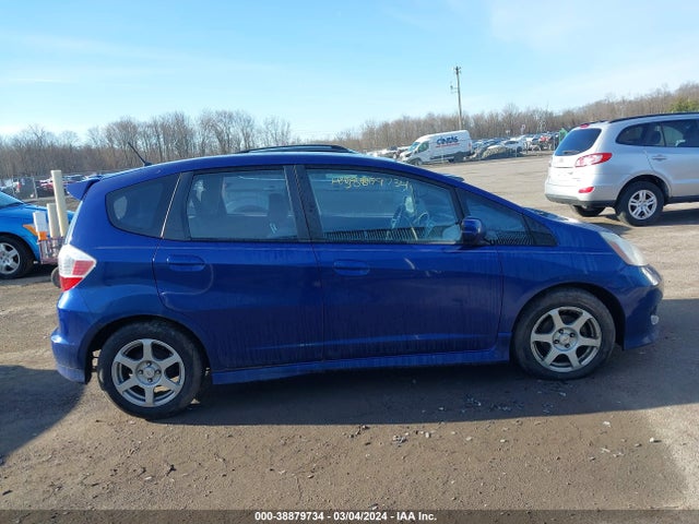 2009 HONDA FIT SPORT VIN: JHMGE88459S031329