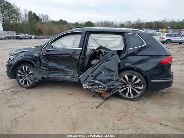 3VV4B7AXXLM074710 Volkswagen Tiguan 2.0t Sel Premium R-line