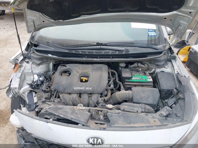 KIA FORTE LX 2018 3KPFL4A72JE174309 Image 10