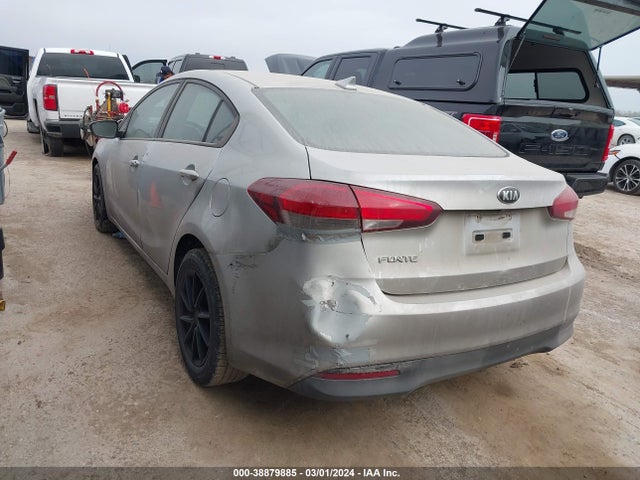 KIA FORTE LX 2018 3KPFL4A72JE174309 Image 3