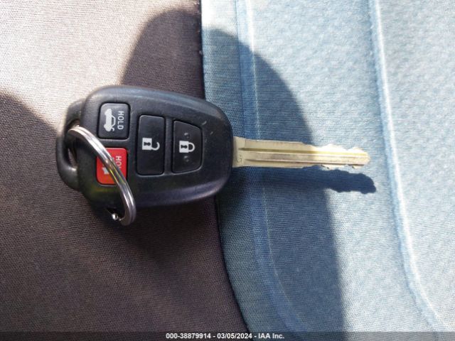 4T4BF1FK3ER412727 Toyota CAMRY LE
