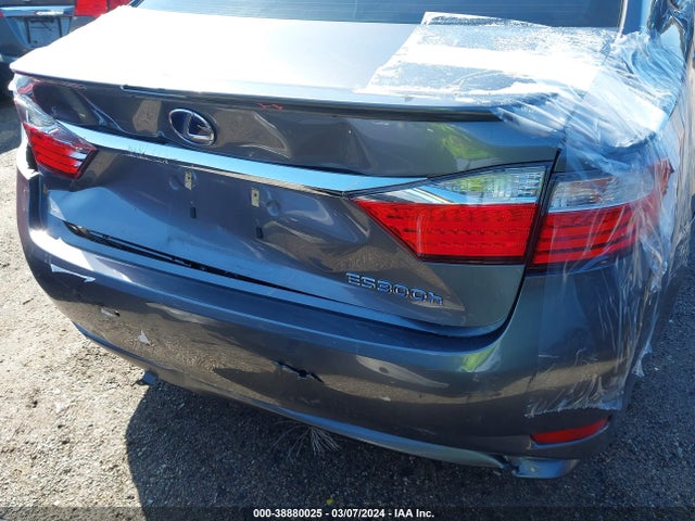 JTHBW1GG7E2051747 Lexus ES 300H