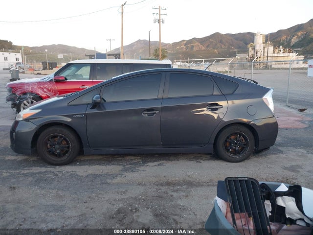 Toyota Prius Two 2015 JTDKN3DU9F0425668 Image 14