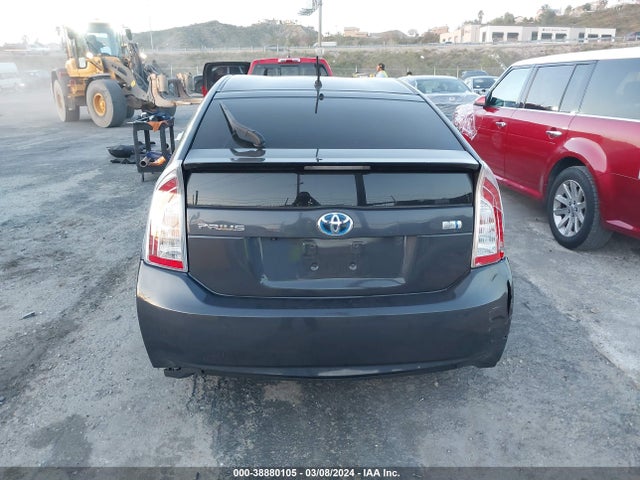 2015 TOYOTA PRIUS TWO VIN: JTDKN3DU9F0425668