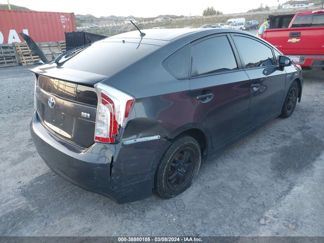 Toyota Prius Two 2015 JTDKN3DU9F0425668 Image 4