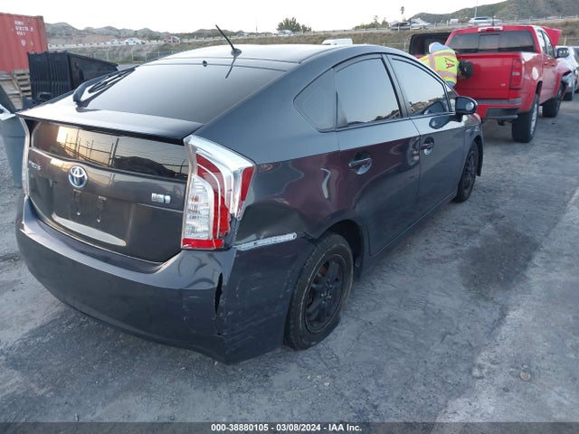 Toyota Prius Two 2015 JTDKN3DU9F0425668 Image 6