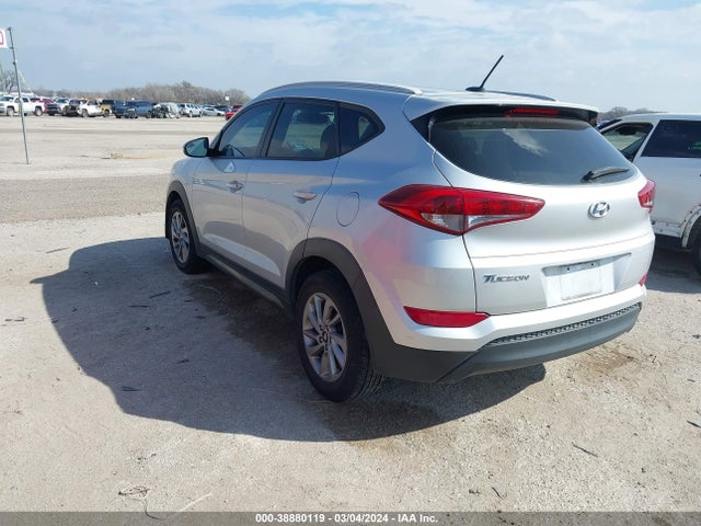 Hyundai TUCSON SE 2016 KM8J33A49GU122711 Image 3