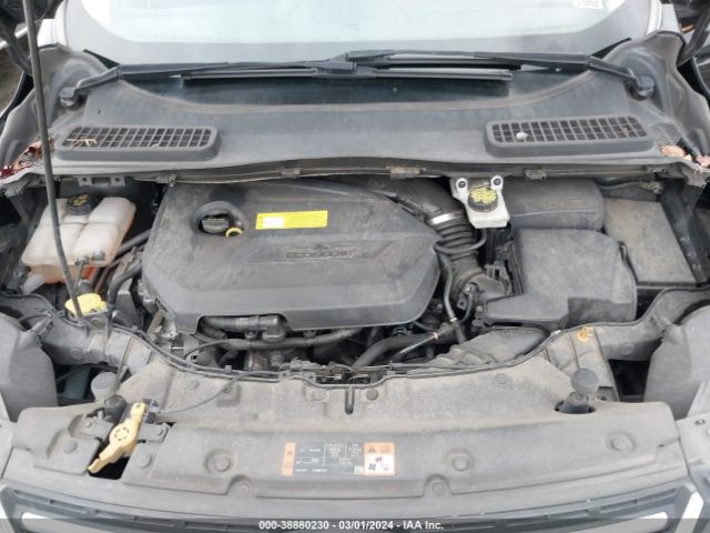 1FMCU0JX0FUC24928 Ford Escape Titanium