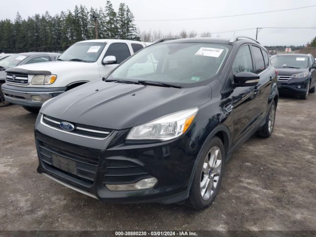 1FMCU0JX0FUC24928 Ford Escape Titanium