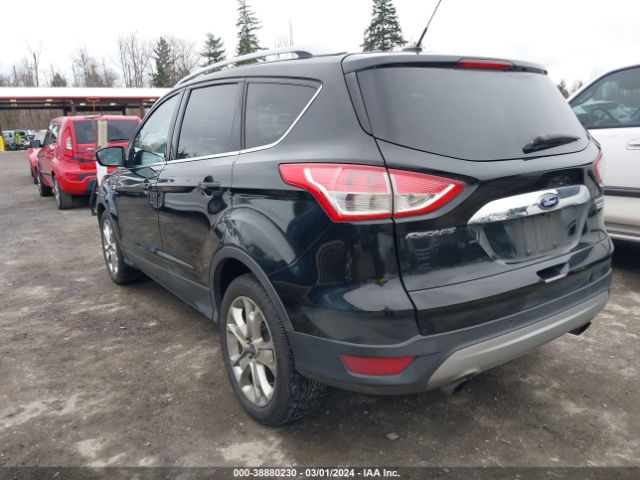 1FMCU0JX0FUC24928 Ford Escape Titanium