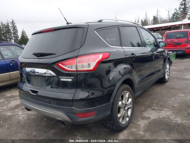 1FMCU0JX0FUC24928 Ford Escape Titanium
