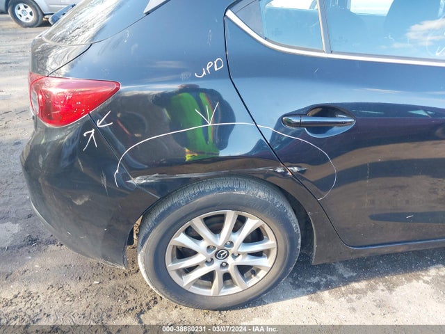 Mazda Mazda3 I Touring 2015 JM1BM1L75F1246069 Image 14