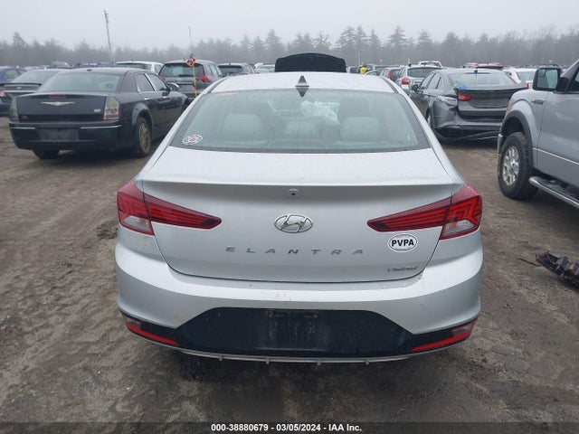 Hyundai Elantra Limited 2019 5NPD84LF1KH419949 Image 16