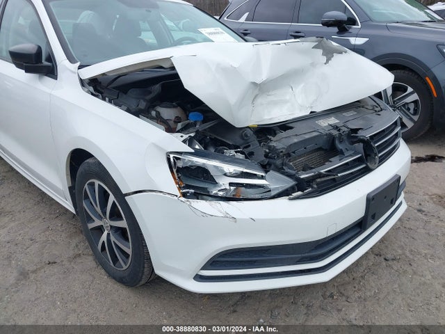 3VWD67AJ6GM290975 Volkswagen Jetta 1.4t Se