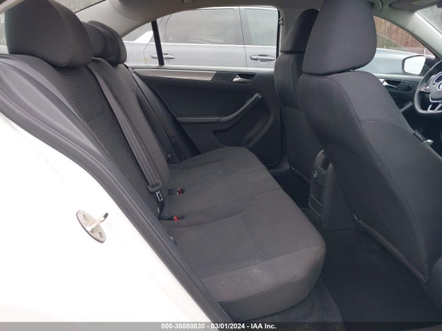 3VWD67AJ6GM290975 Volkswagen Jetta 1.4t Se