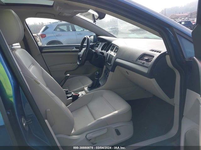 3VW117AU0HM006687 Volkswagen Golf Tsi Wolfsburg Edition 4-door