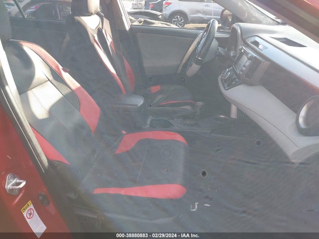 Toyota RAV4 LE 2014 JTMBFREV1E5030179 Image 5