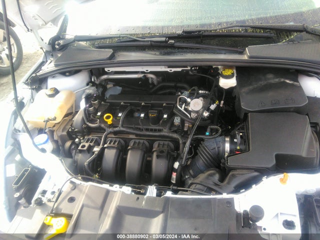Ford FOCUS SE 2018 1FADP3F24JL318961 Image 10