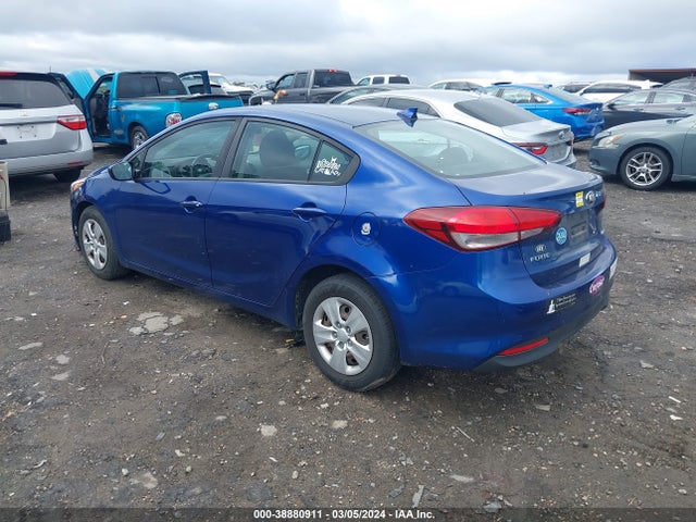 KIA FORTE LX 2017 3KPFK4A7XHE158890 Image 3