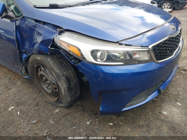 KIA FORTE LX 2017 3KPFK4A7XHE158890 Image 6