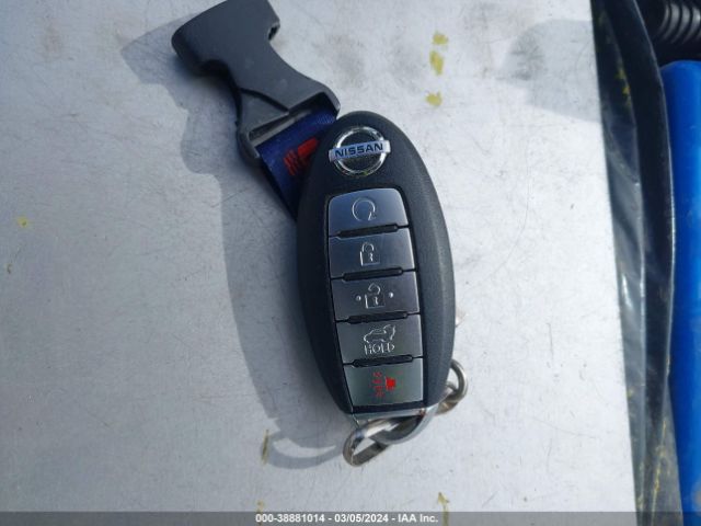 5N1AT2MV0HC884167 Nissan ROGUE SV