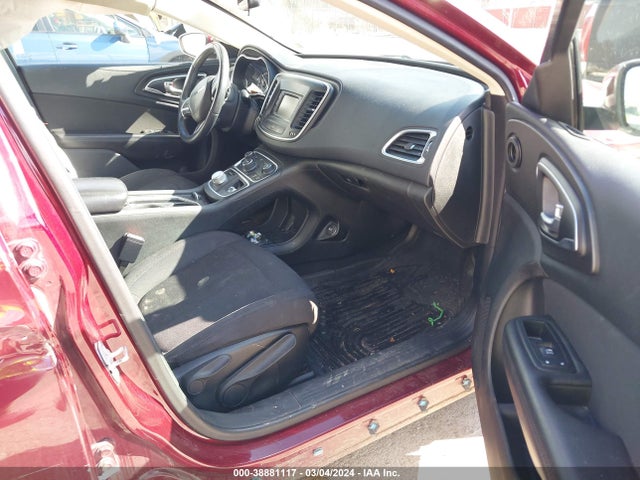 Chrysler 200 Limited 2015 1C3CCCAB3FN599045 Image 5