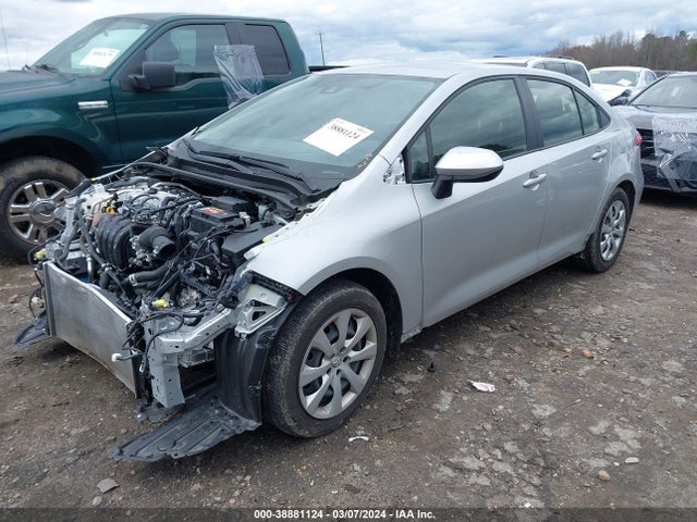 Toyota COROLLA LE 2022 JTDEPMAE1N3021867 Image 2