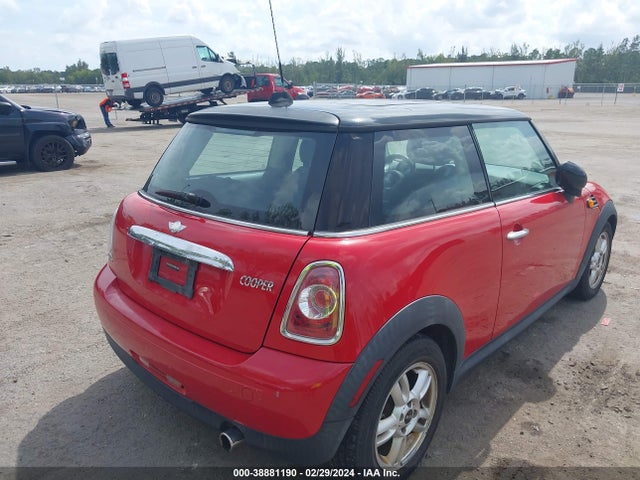 2012 MINI COOPER WMWSU3C50CT254880 Photo 3