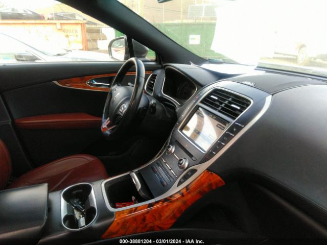 2LMTJ8LP8GBL52060 Lincoln Mkx Reserve