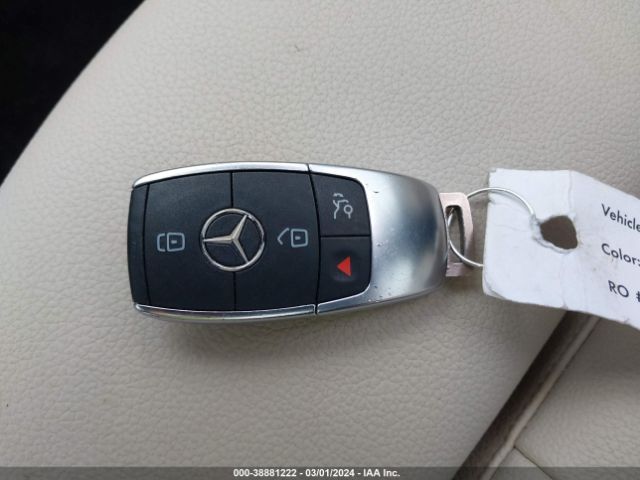 W1N4M4HB4NW252897 Mercedes-Benz Glb 250 4matic