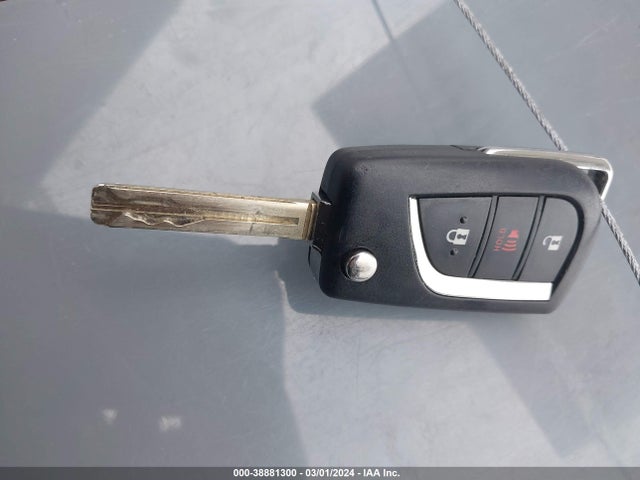 Toyota RAV4 LE 2022 2T3H1RFV3NW220226 Image 11