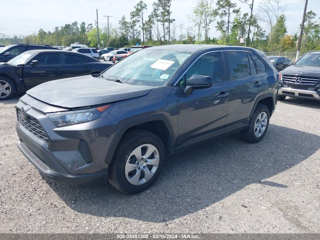 Toyota RAV4 LE 2022 2T3H1RFV3NW220226 Image 2