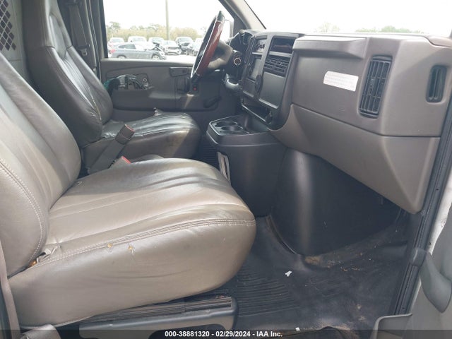 2005 CHEVROLET EXPRESS VIN: 1GCFG15X151219200