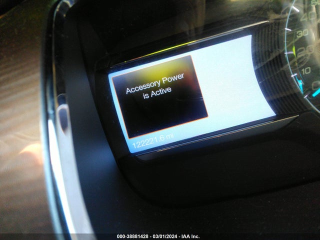 38881428 :رقم المزاد ، 1FAHP2H84FG182327 vin ، 2015 Ford Taurus Sel مزاد بيع
