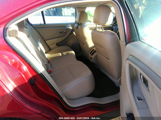 38881428 :رقم المزاد ، 1FAHP2H84FG182327 vin ، 2015 Ford Taurus Sel مزاد بيع