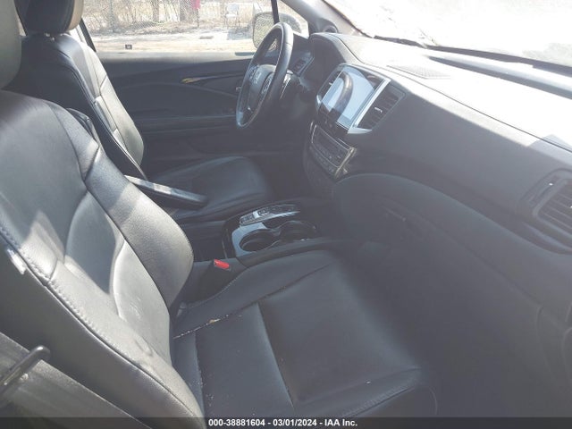 Honda Pilot Touring 2017 5FNYF6H95HB029711 Image 5