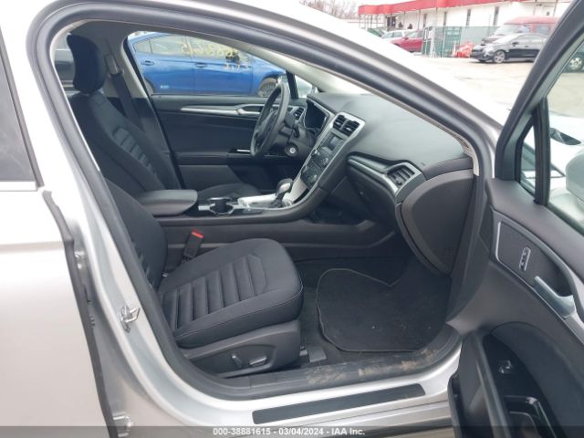 3FA6P0LU6GR155236 Ford Fusion Hybrid Se