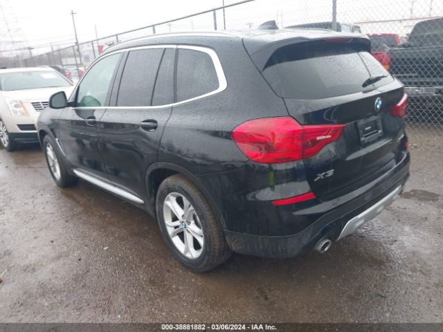 2019 BMW X3 5UXTR9C57KLE15396 Photo 2