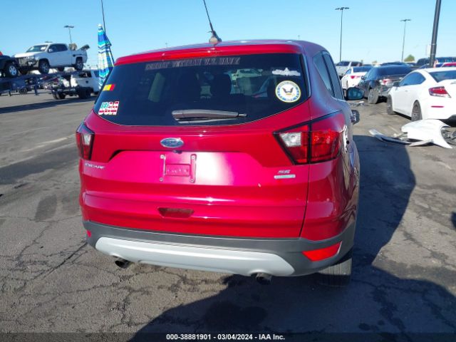 1FMCU0GDXKUA55041 Ford ESCAPE SE