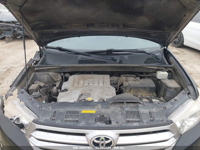 Продажа на аукционе авто 2012 Toyota Highlander Base V6, vin: 5TDBK3EH5CS130070, номер лота: 38881931