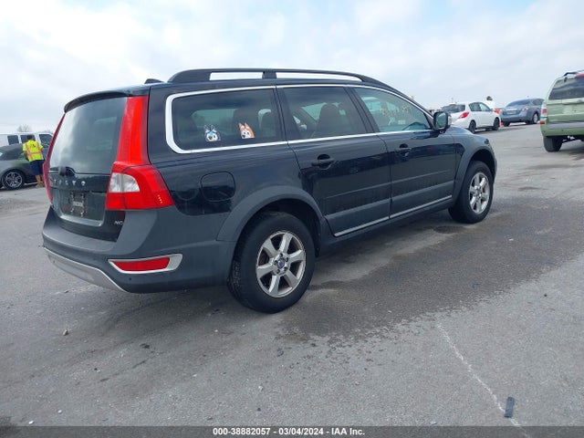 2011 VOLVO XC70 3.2 VIN: YV4940BZ0B1107096