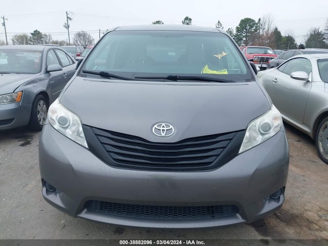 Toyota Sienna L 7 Passenger 2017 5TDZZ3DC9HS868901 Image 12